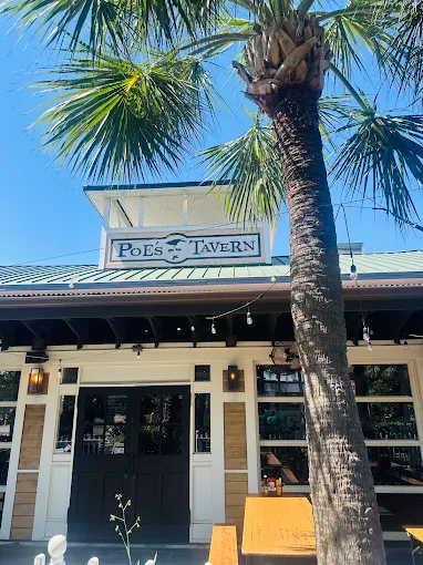Poe's Tavern
